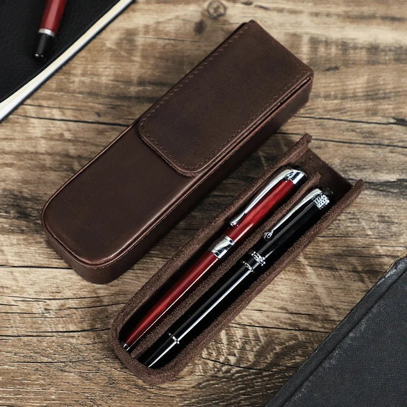 Luxe bescherming voor uw schrijfwaren – leren pennenetui met magneetsluiting - ZakelijkePennen.nl