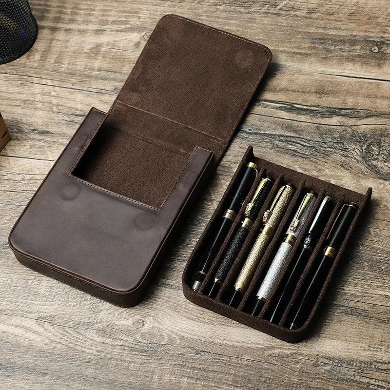 Luxe bescherming voor uw schrijfwaren – leren pennenetui met magneetsluiting - ZakelijkePennen.nl