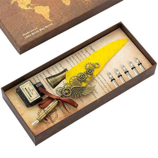 Een Verlevendig je schrijfervaring met onze steampunk vulpenset met verwisselbare penpunten, weergegeven in een decoratieve doos met een vintage wereldkaartontwerp.